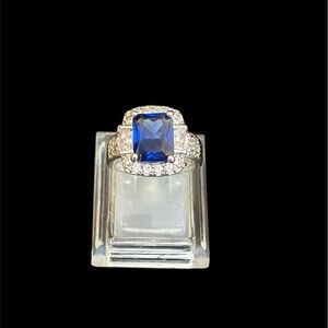 Elegant Blue and Silver Ring